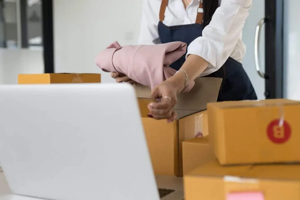 Vente en ligne, E-commerce, Dropshipping, Gestion d'inventaire, Stratégie marketing