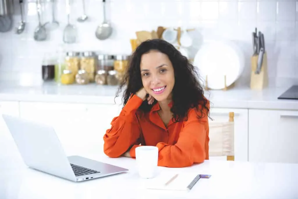 Anthony Nevo – Waxoo : Réinventer le marketing digital avec expertise et créativité.