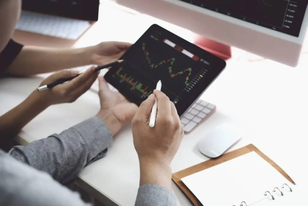 Formation bourse : améliorez vos compétences en moins de 100 caractères