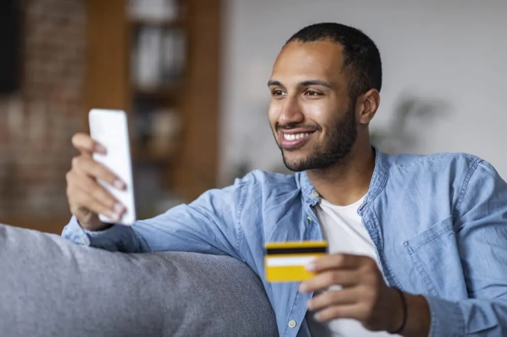 Revolut : la néobanque qui révolutionne les paiements en ligne.